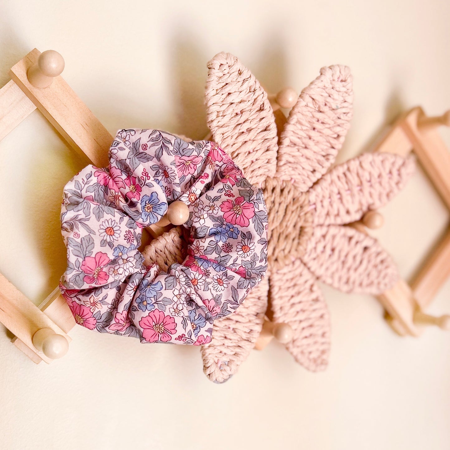 Scrunchie - Grace